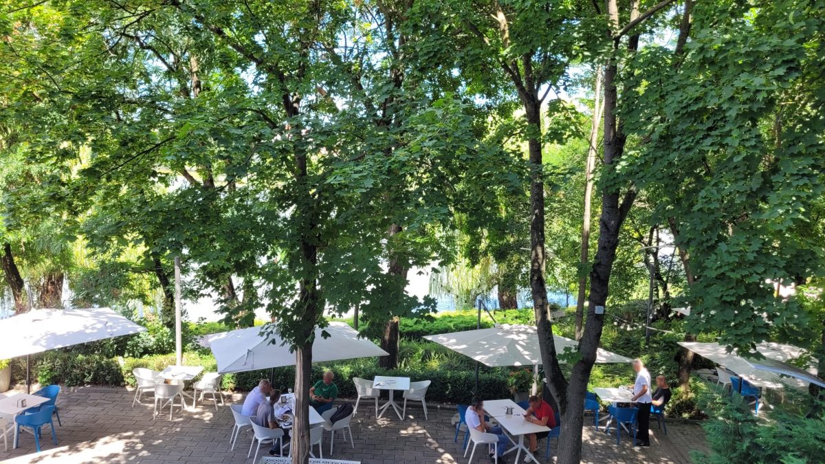 Terasa LakeView Hotel Univers